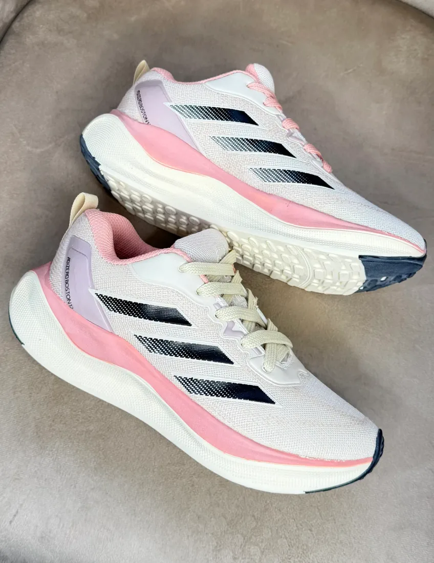 Tênis adidas