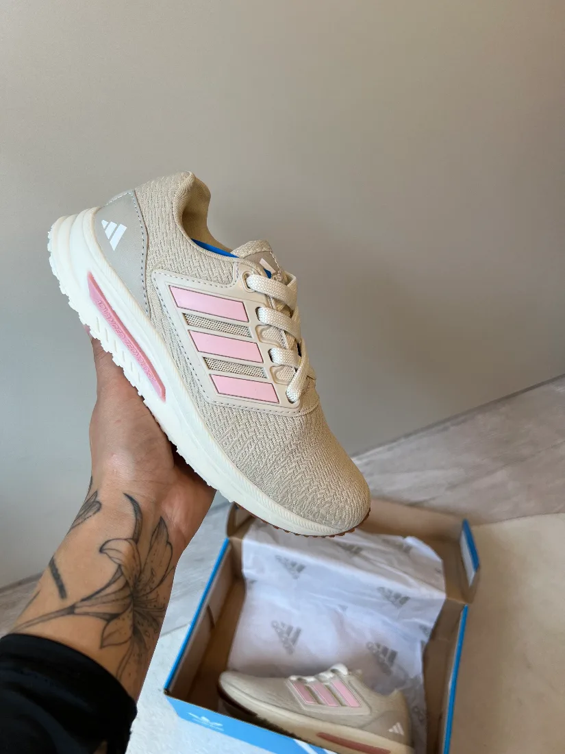 Tênis Addidas