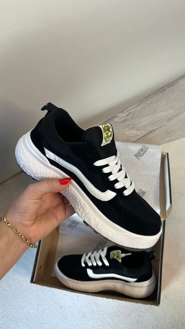Tênis Vans