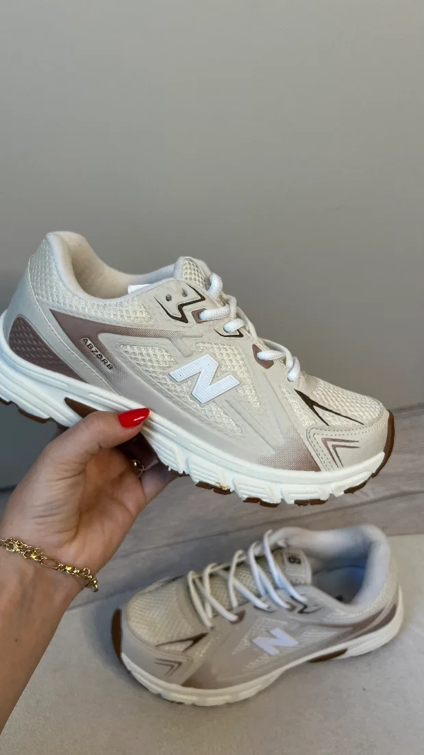 Tênis New Balance