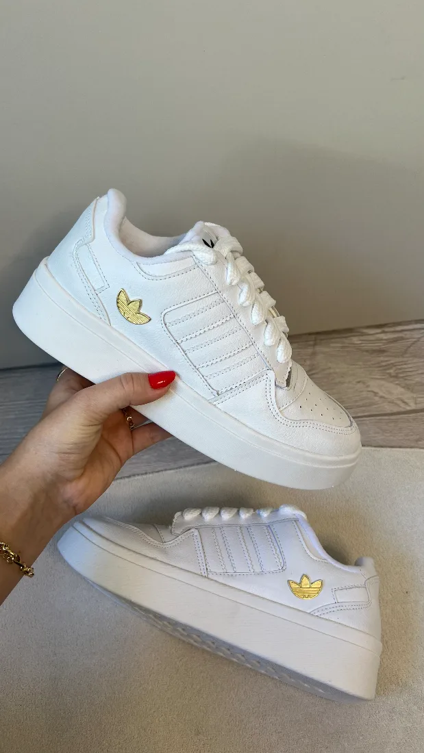 Tênis Addidas